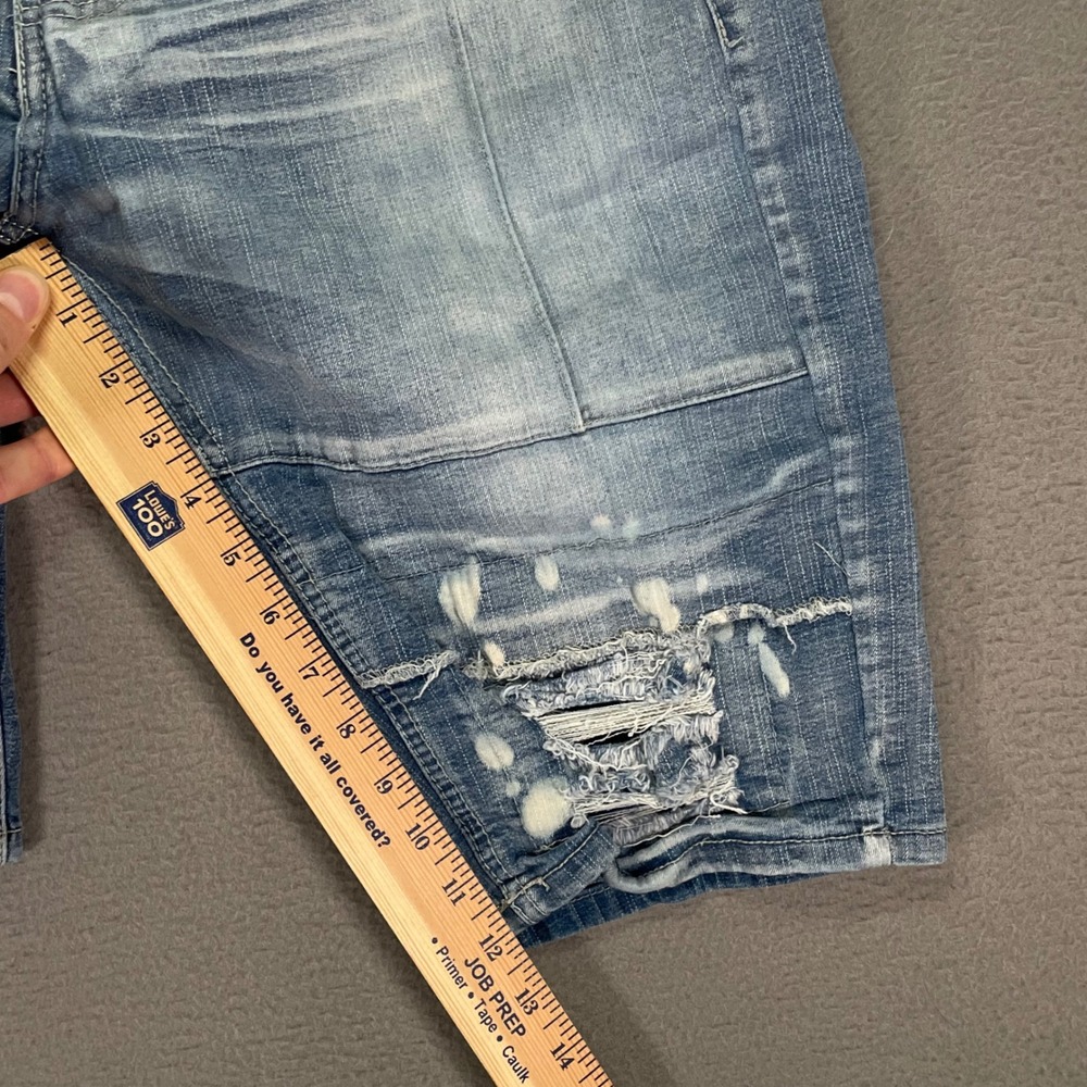 Encrypted Men's Distressed Denim Shorts Size 32 Light Wash Stretch Biker Y2K - Picture 6 of 11